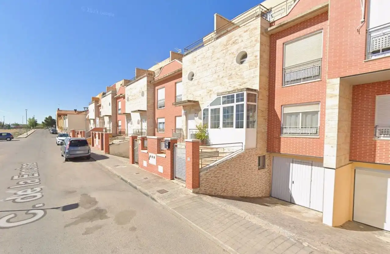 Vista exterior de Casa o chalet en venta en Carrión de Calatrava con Trastero