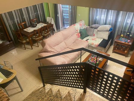 Sala d'estar de Casa adosada en venda en Peleas de Abajo amb Calefacció i Traster