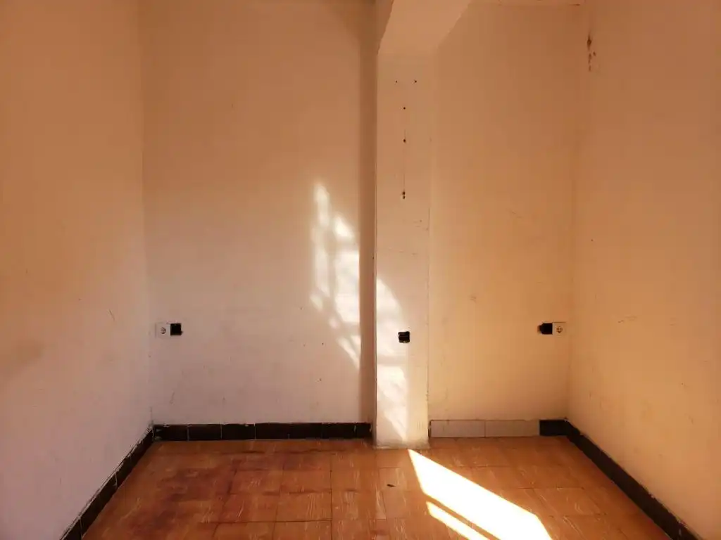 Piso en venta en Salt con Balcón