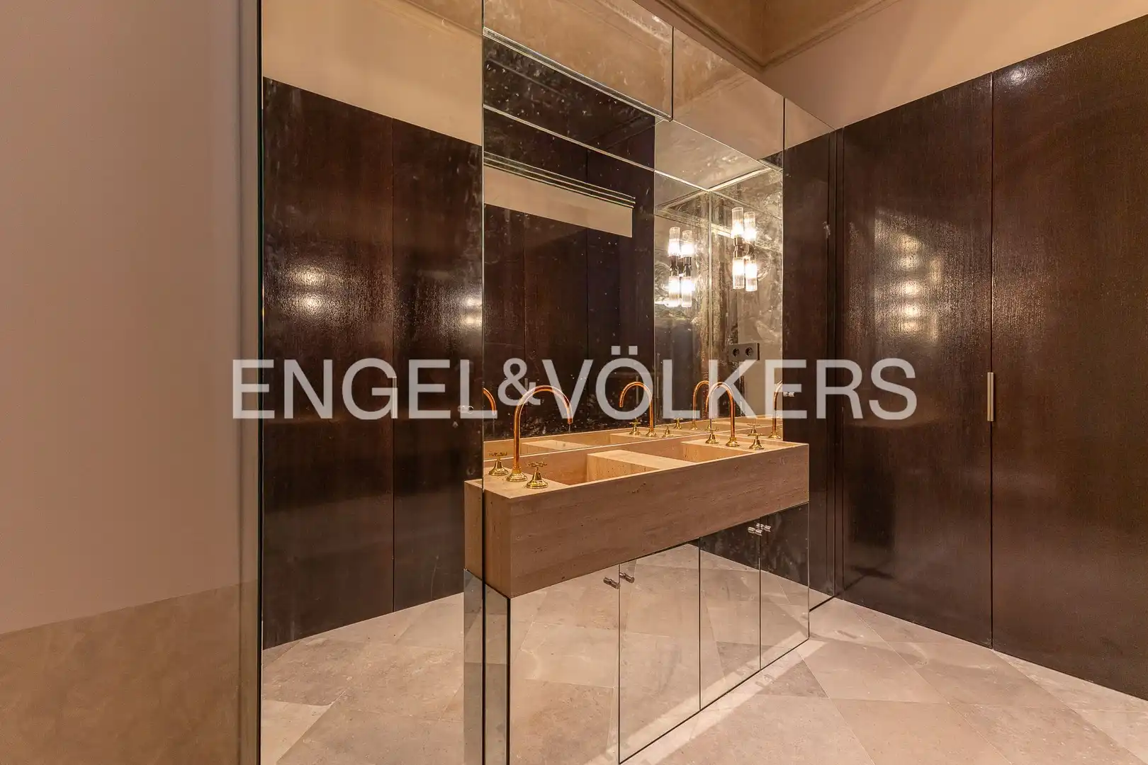 Baño de Piso en venta en Madrid con Aire acondicionado y Calefacción