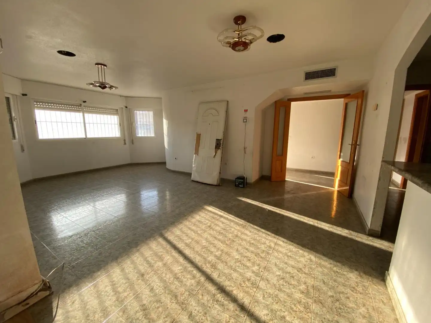 Chalet con piscina en venta en DE CURIE, imagen 15