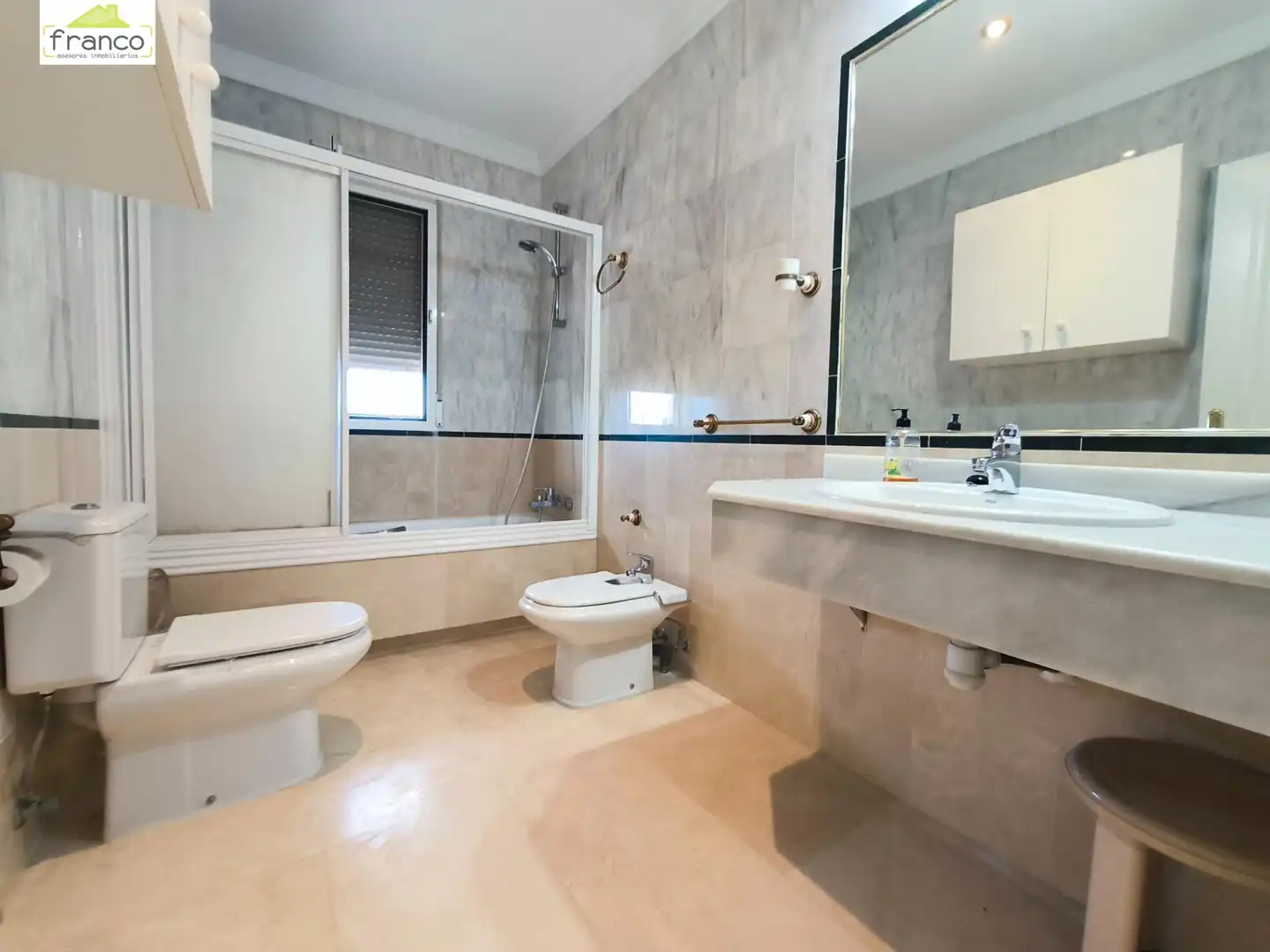 Badezimmer von Einfamilien-Reihenhaus zur Miete in Mojácar mit Privatgarten, Terrasse und Abstellraum