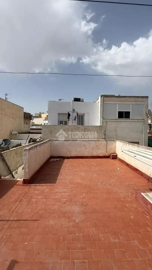 Terraza de Casa adosada en venta en Almería con Amueblado