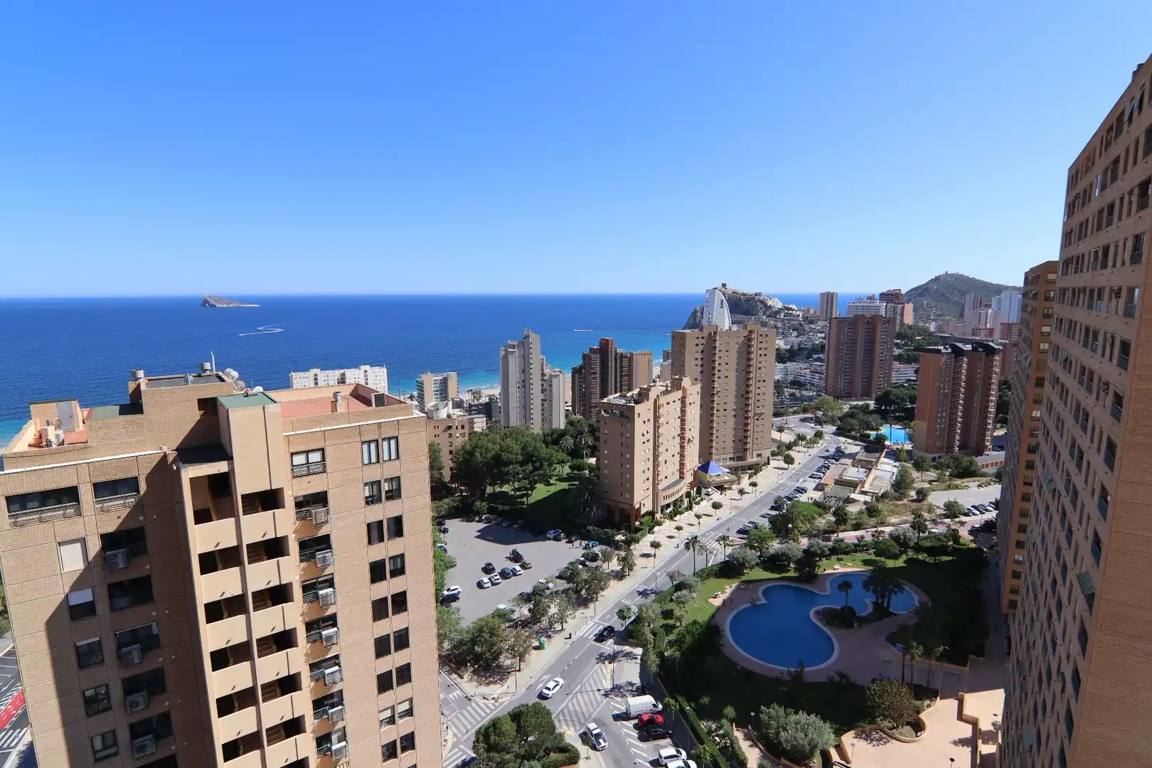 Vista exterior de Piso en venta en Benidorm con Aire acondicionado, Terraza y Amueblado