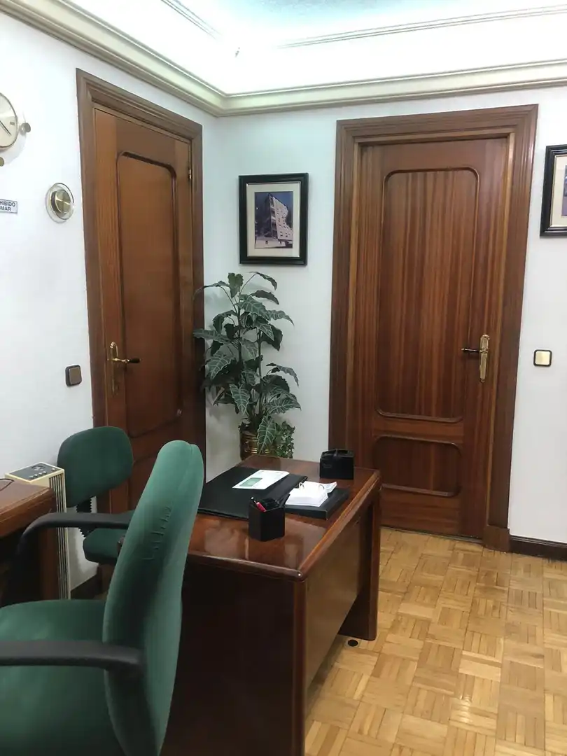 Büro zur Miete in Móstoles mit Abstellraum