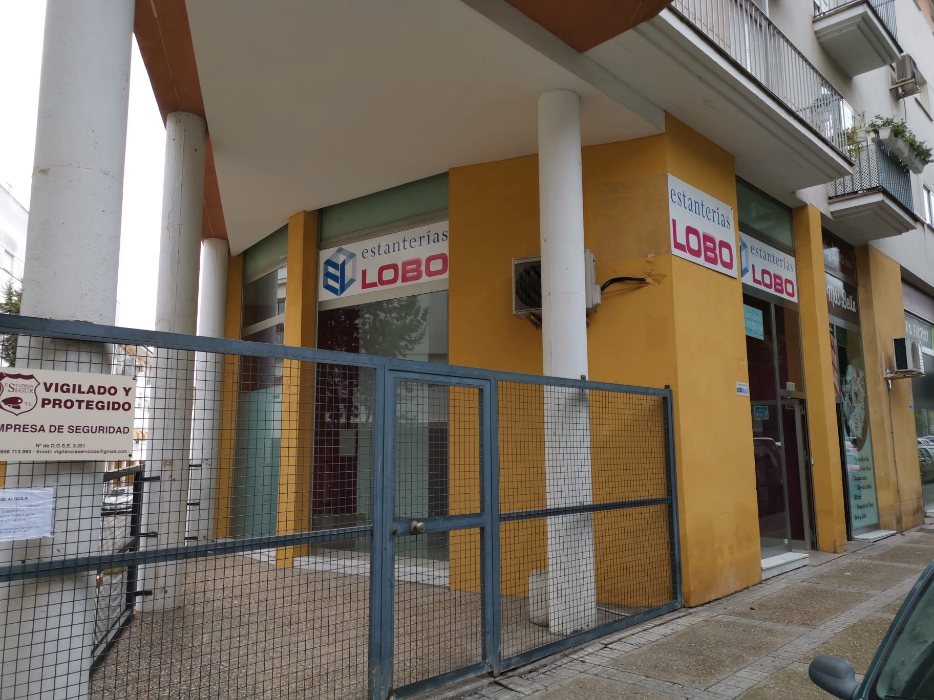 Vista exterior de Local de lloguer en Jerez de la Frontera amb Aire condicionat i Terrassa