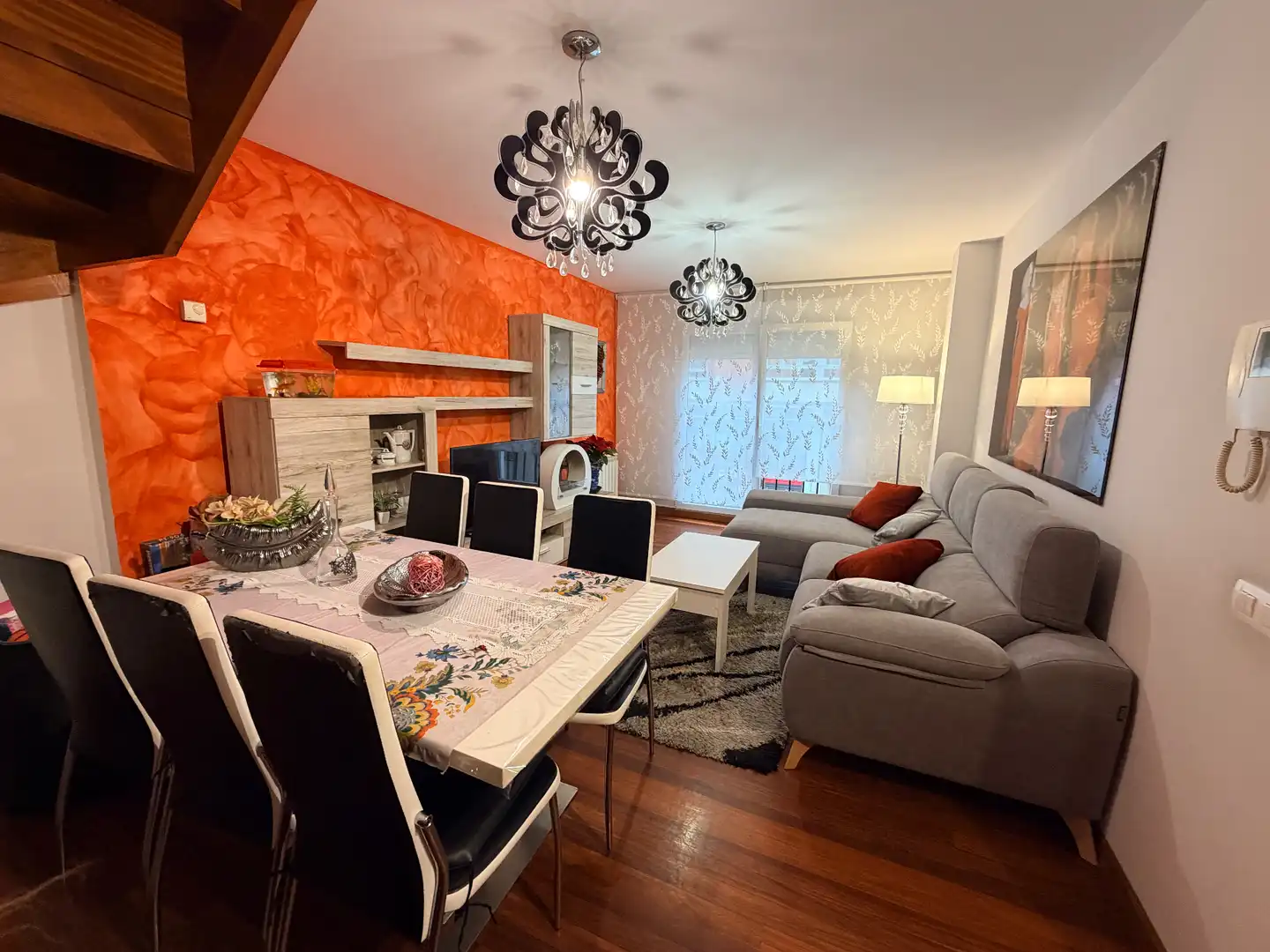 Sala de estar de Dúplex en venta en Torrelavega  con Calefacción, Parquet y Trastero