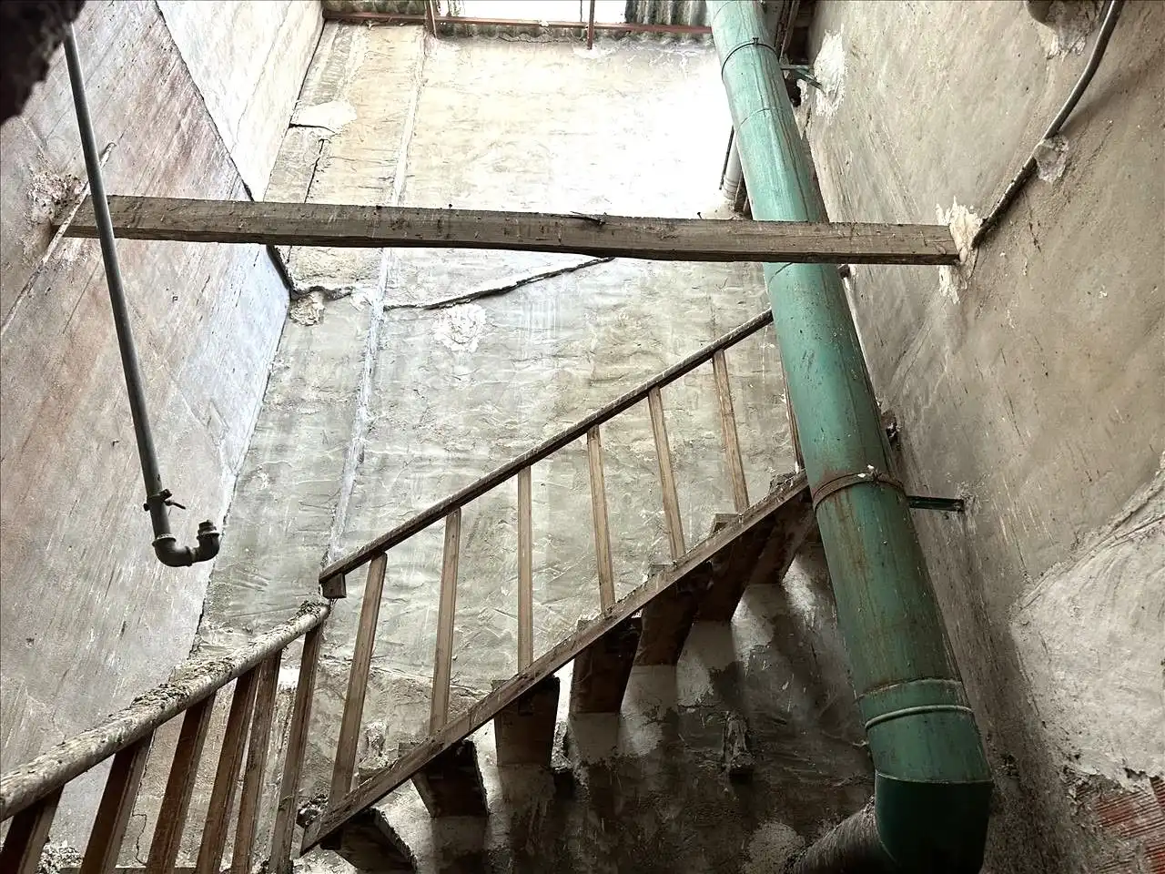 Nave industrial en venta en Elda