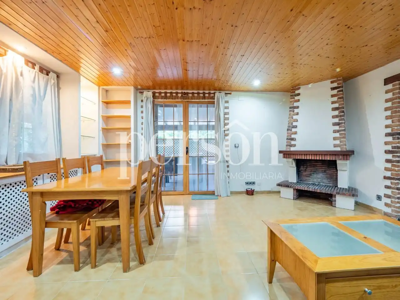 Sala d'estar de Casa o xalet en venda en Paterna amb Aire condicionat, Terrassa i Moblat