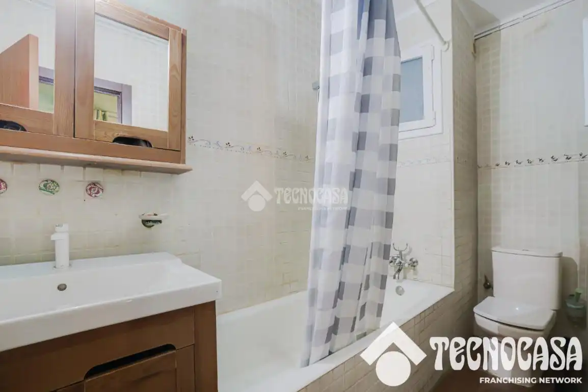 Baño de Piso en venta en Barcelona con Aire acondicionado y Calefacción