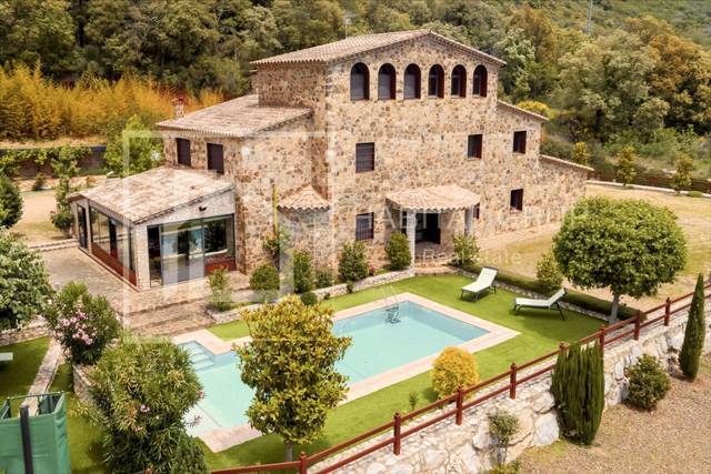 Casa-chalet en Venta en Sant Julià del Llor i Bonmatí