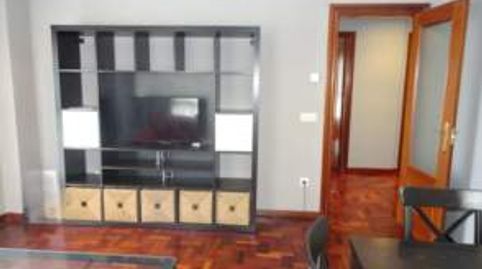 Foto 2 von Wohnung zur Miete in Cimadevilla, Gijón