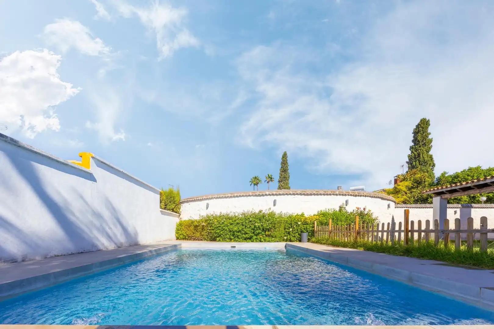 Piscina de Casa o xalet en venda en Montequinto amb Aire condicionat, Calefacció i Jardí privat