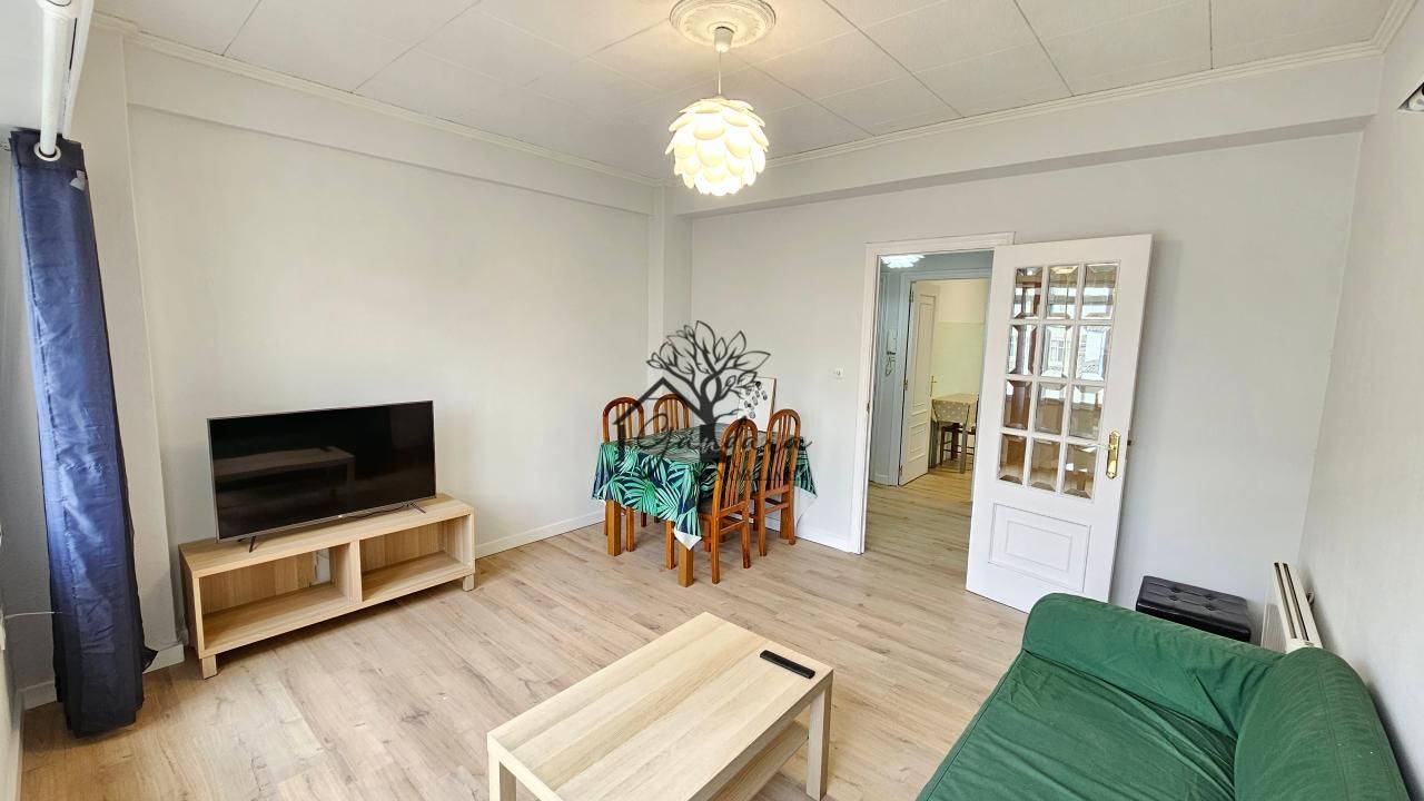 Living room of Flat to rent in Ferrol  with Heating and Furnished