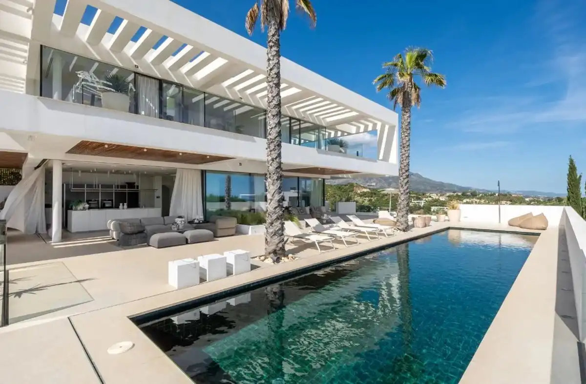 Detached house with pool for sale in La Quinta, imagen 2