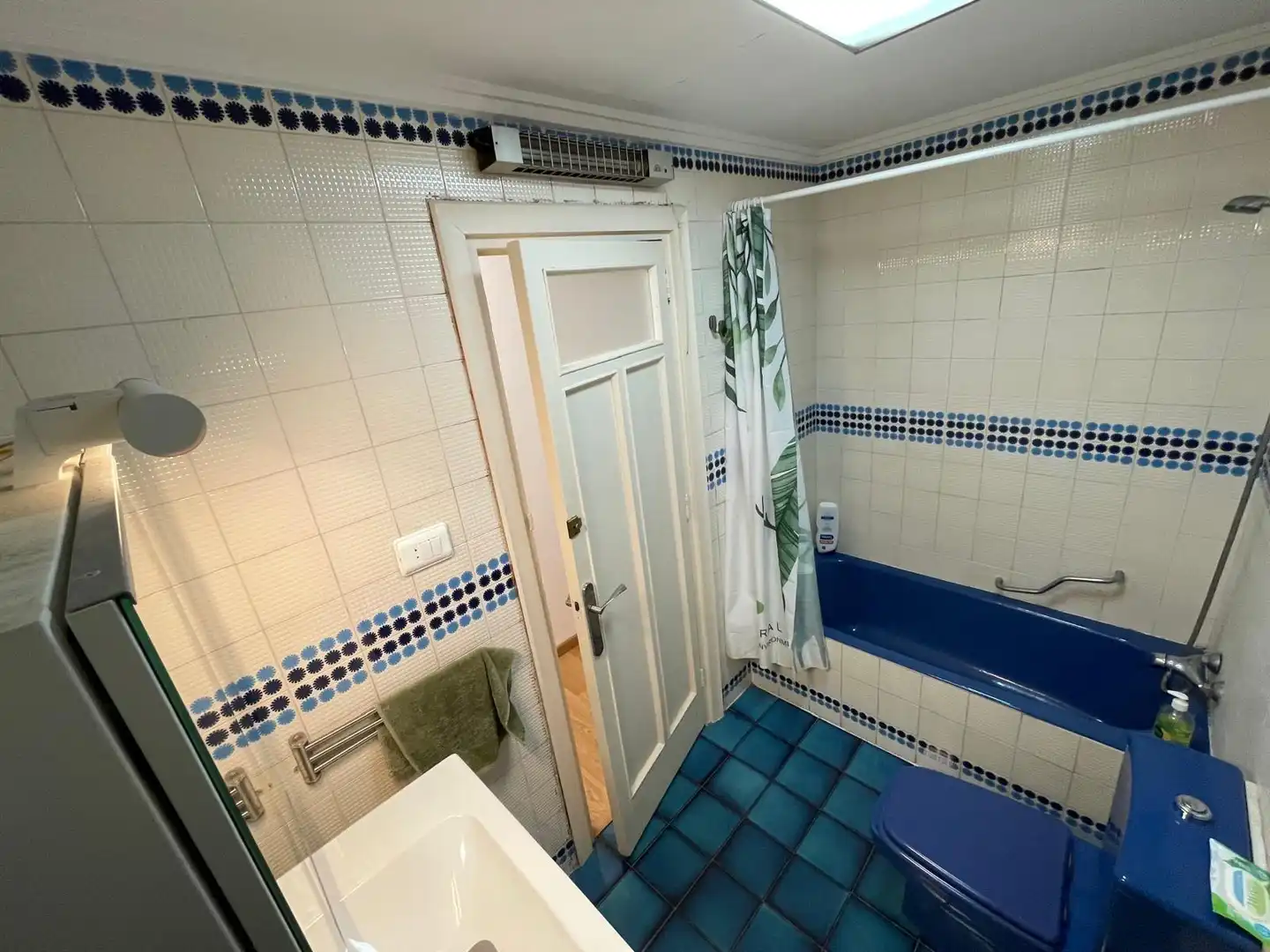 Baño de Piso en venta en Valencia con Aire acondicionado y Balcón