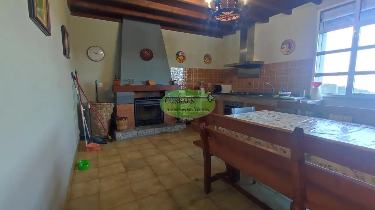 Chalet con terraza en venta en Toén, imagen 5