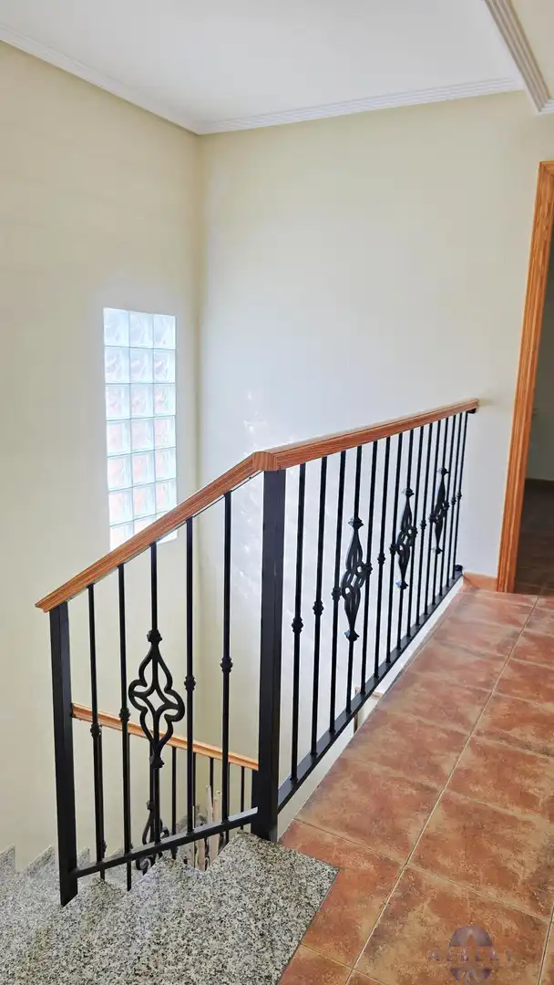 Casa o chalet en venta en Monóvar  / Monòver con Aire acondicionado, Terraza y Trastero