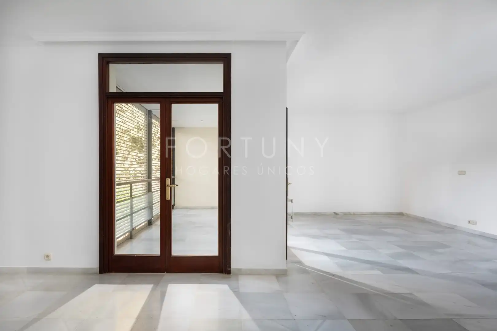Flat for sale in Málaga  with Air Conditioner, Terrace and Storage room
