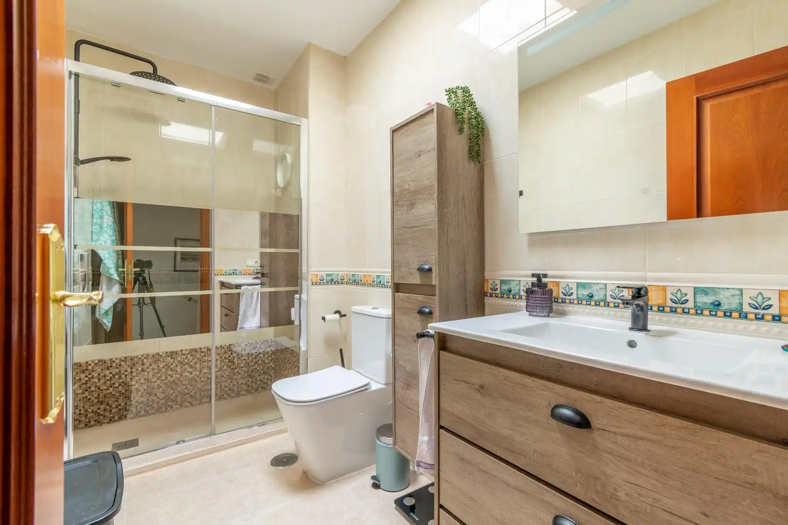 Baño de Casa adosada en venta en Almería con Aire acondicionado, Calefacción y Terraza