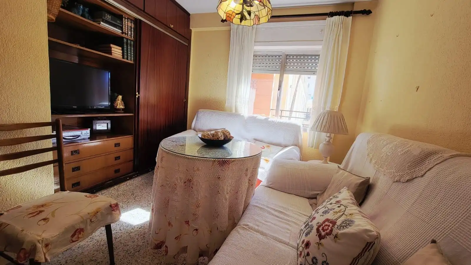 Living room of Flat for sale in Almería  with Terrace and Furnished