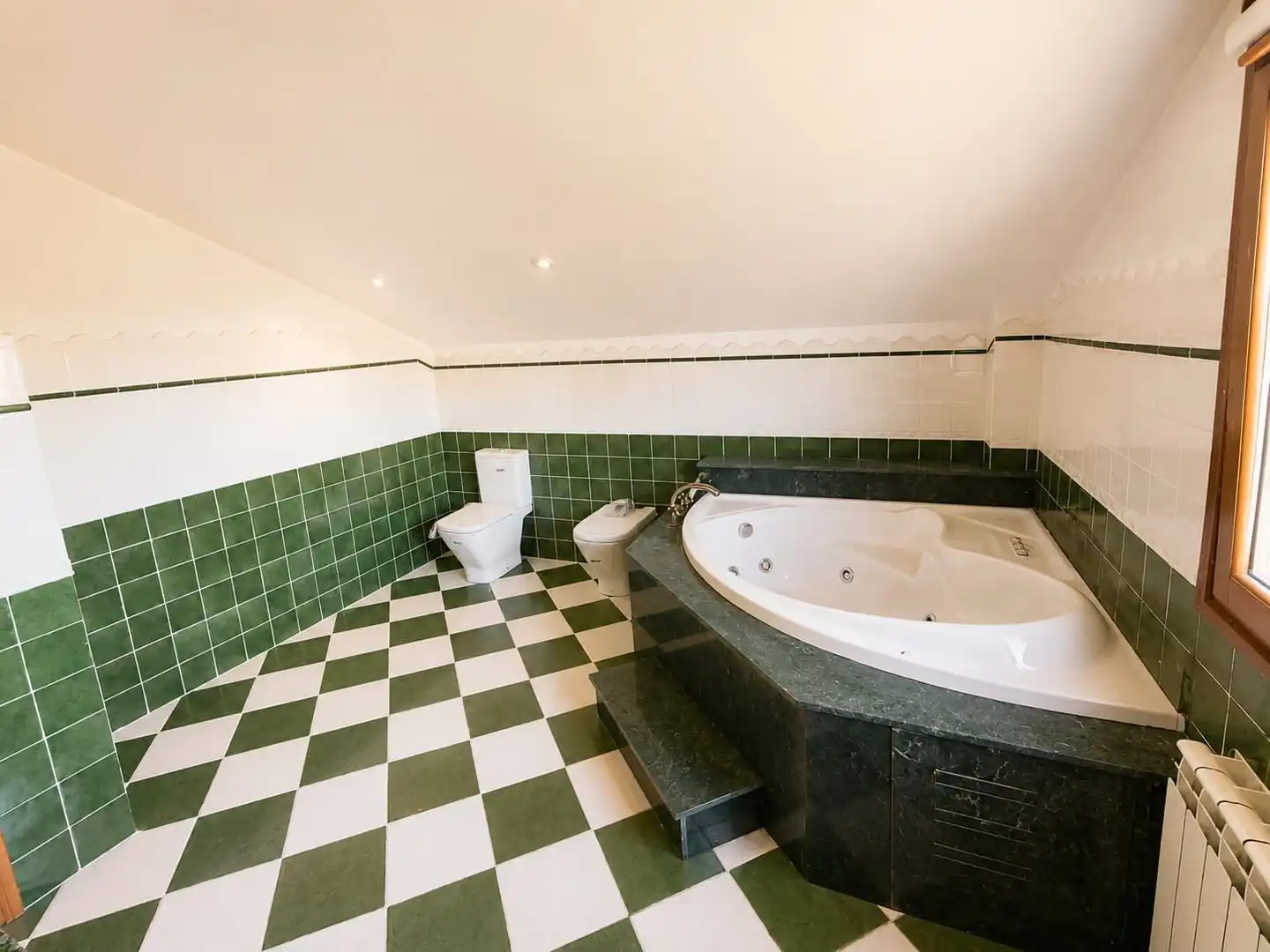 Baño de Casa o chalet en venta en Villarcayo de Merindad de Castilla la Vieja con Jardín privado y Balcón