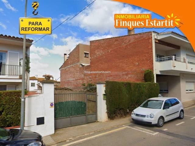 Terreno residencial en Venta en Carrer de Sant Andreu en Torroella de Montgrí