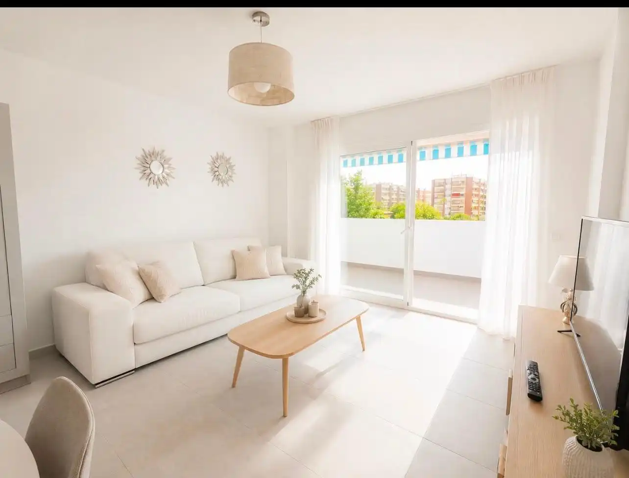 Living room of Flat for sale in Fuengirola  with Air Conditioner, Heating and Terrace