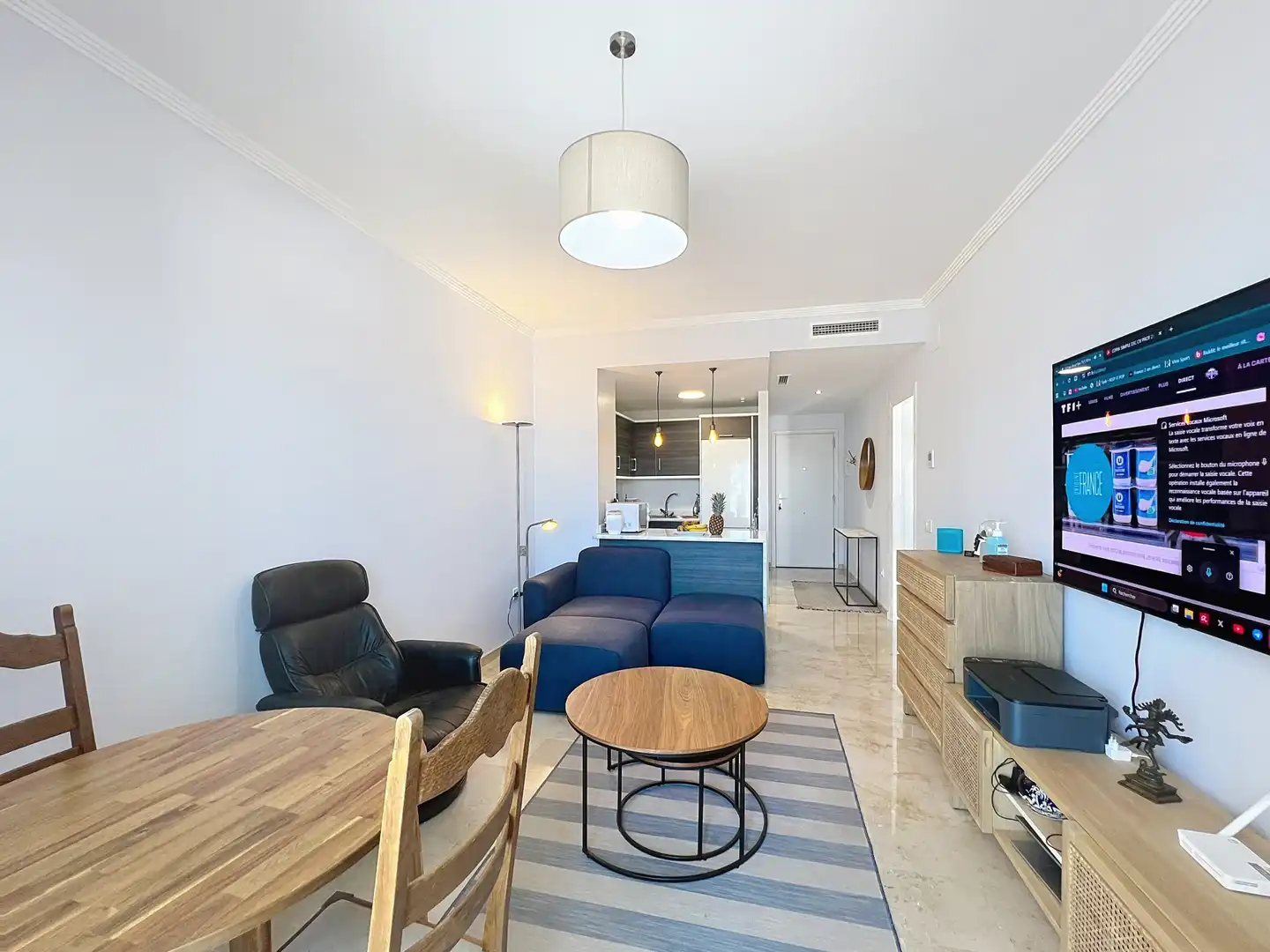 Wohnzimmer von Wohnungen zum Verkauf in Manilva mit Klimaanlage, Terrasse und Schwimmbad
