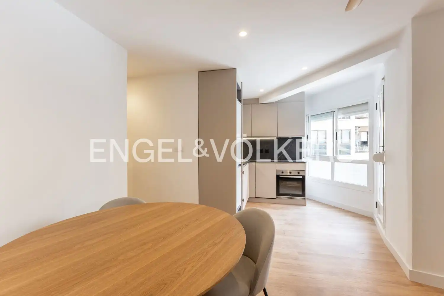 Flat with terrace for sale in Carrer de Salvador Almenar, imagen 11
