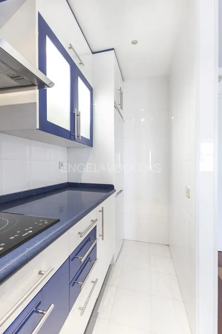 Cocina de Piso de alquiler en Madrid con Aire acondicionado, Calefacción y Amueblado