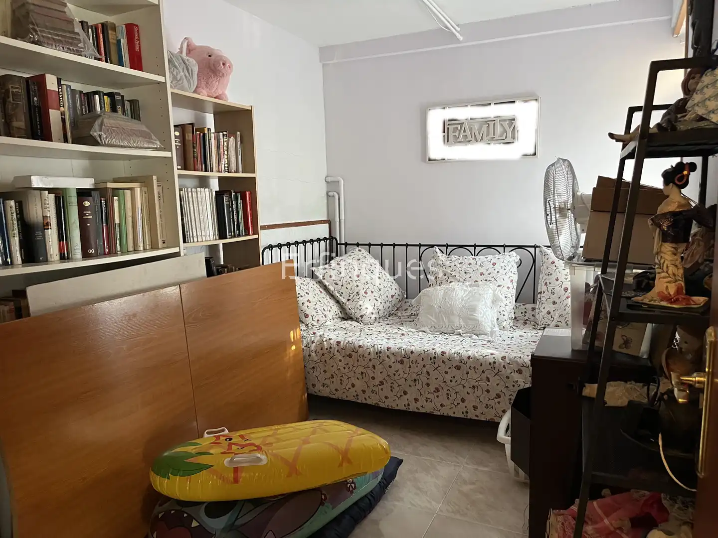 Schlafzimmer von Haus oder Chalet zum Verkauf in Viladecavalls mit Klimaanlage, Heizung und Privatgarten