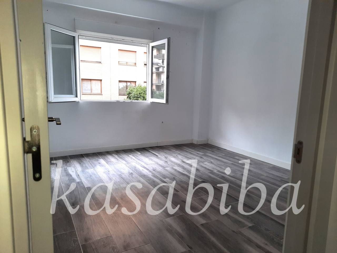 Bedroom of Flat for sale in  Valencia Capital