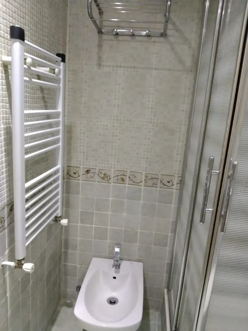 Badezimmer von Wohnung zur Miete in Alcorcón mit Klimaanlage, Heizung und Parkett