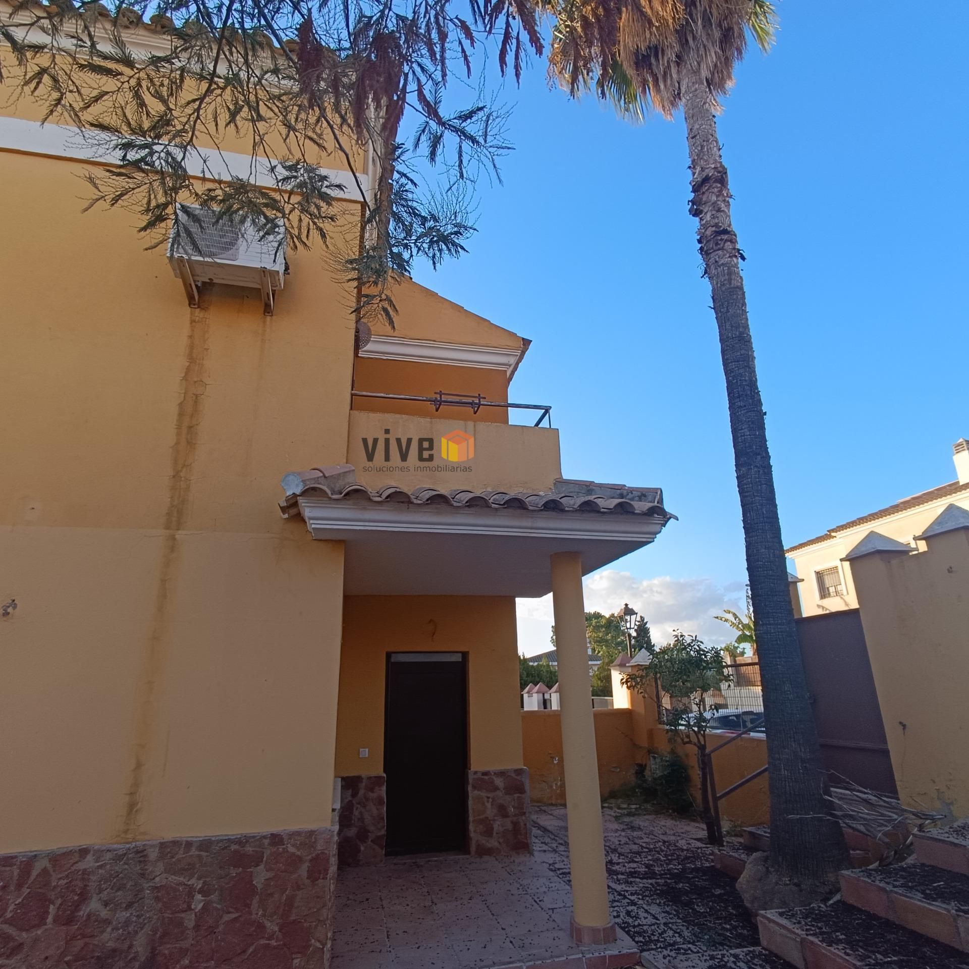 Exterior view of Single-family semi-detached for sale in Salteras  with Private garden, Terrace and Swimming Pool