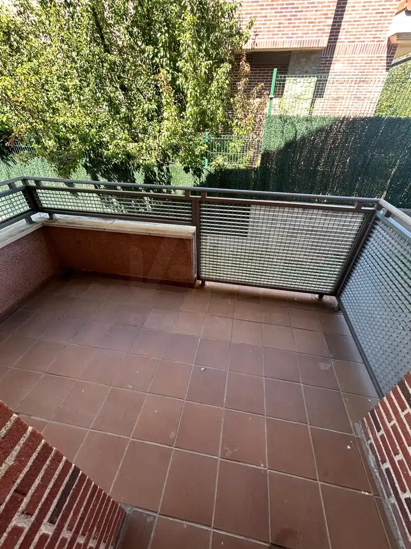 Terraza de Casa o chalet de alquiler en Sariegos, León