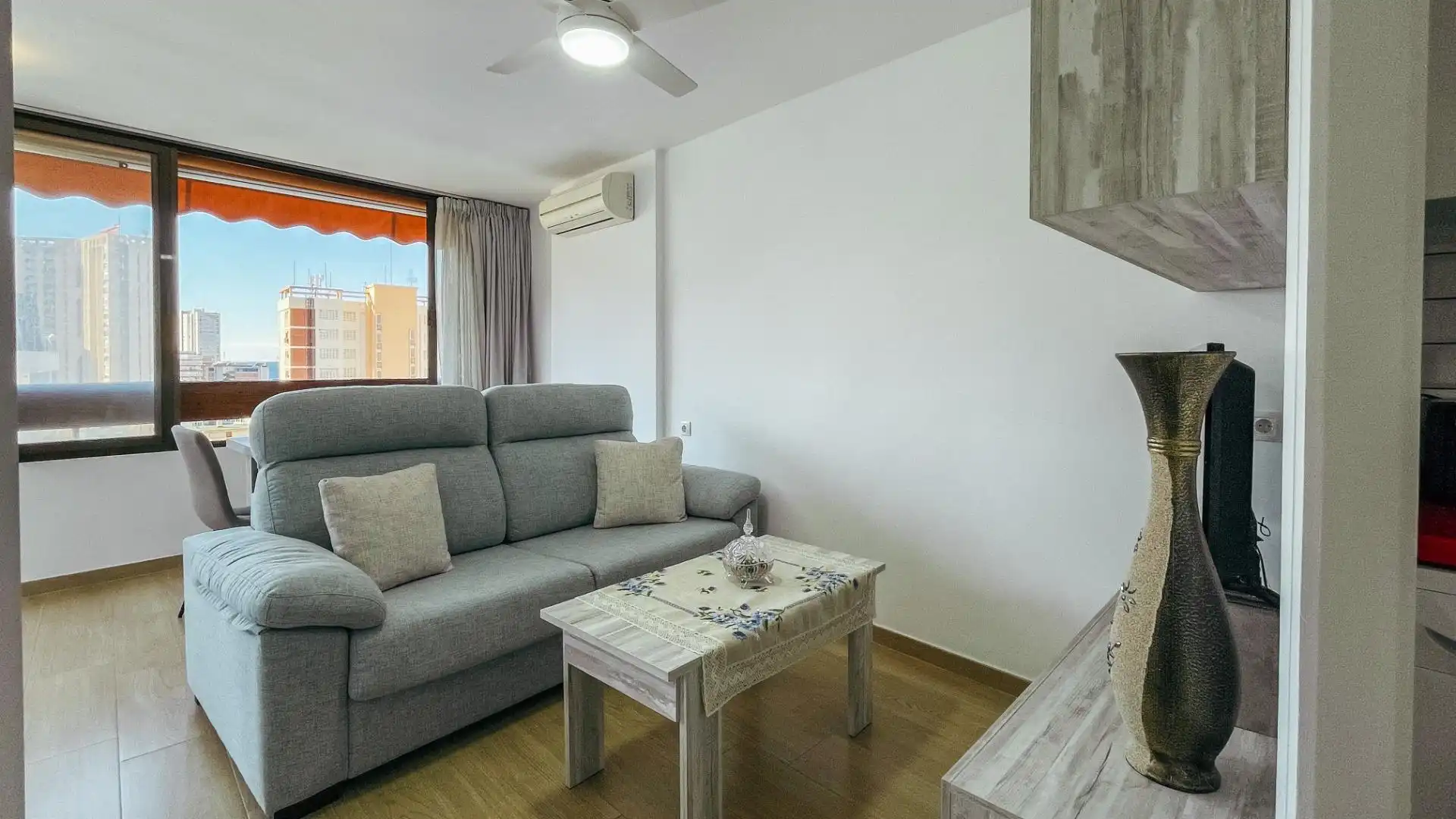 Living room of Apartments for rent in Benidorm  with Private garden and Community pool
