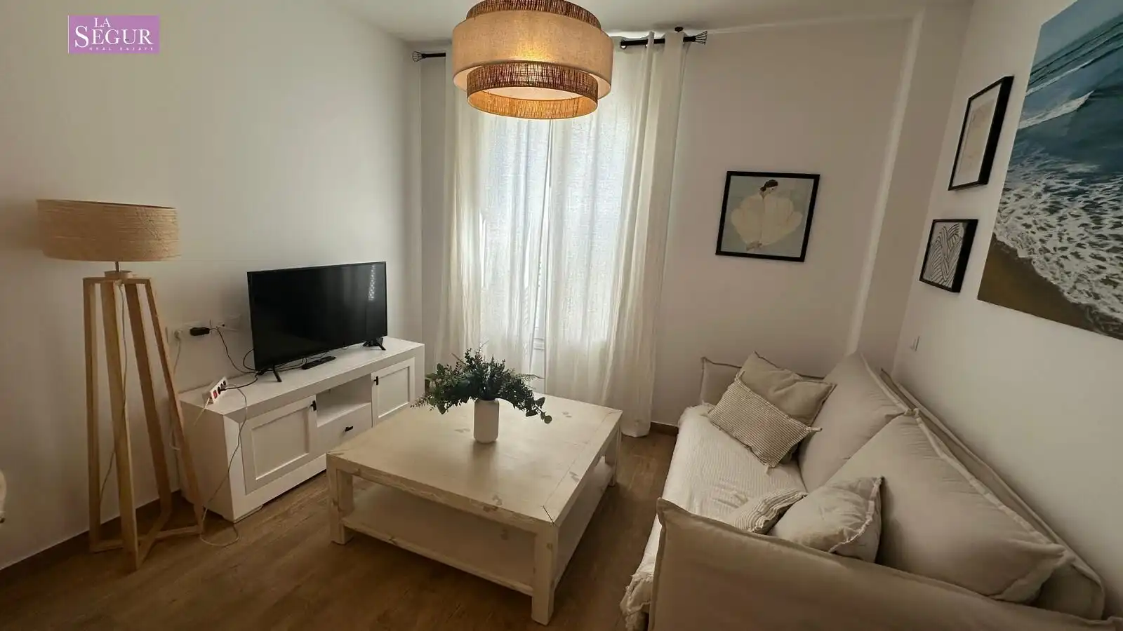Living room of Ground floor for sale in Conil de la Frontera  with Terrace, Furnished and Community pool