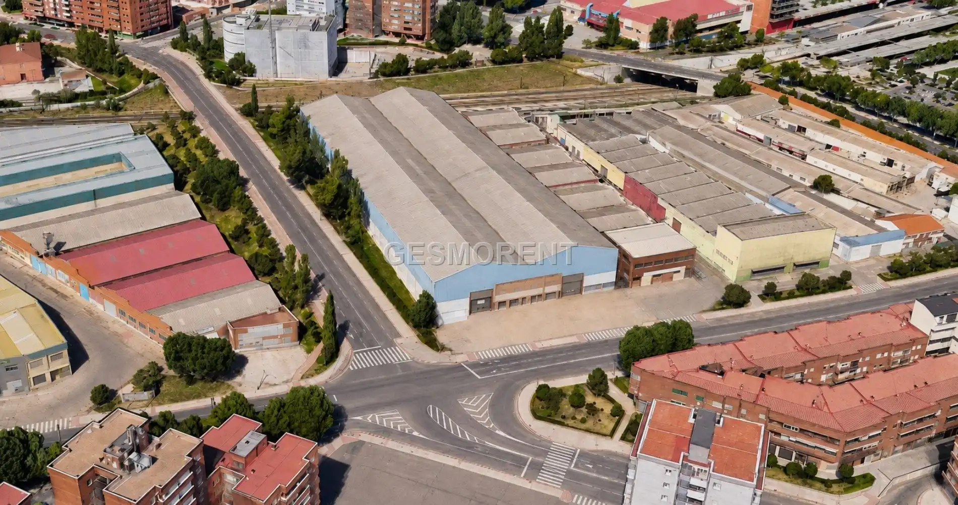 Vista exterior de Nau industrial en venda en Fuenlabrada