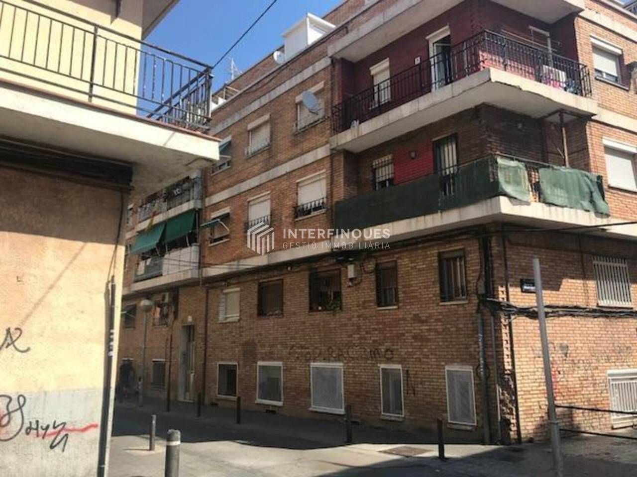 Vista exterior de Pis en venda en Badalona