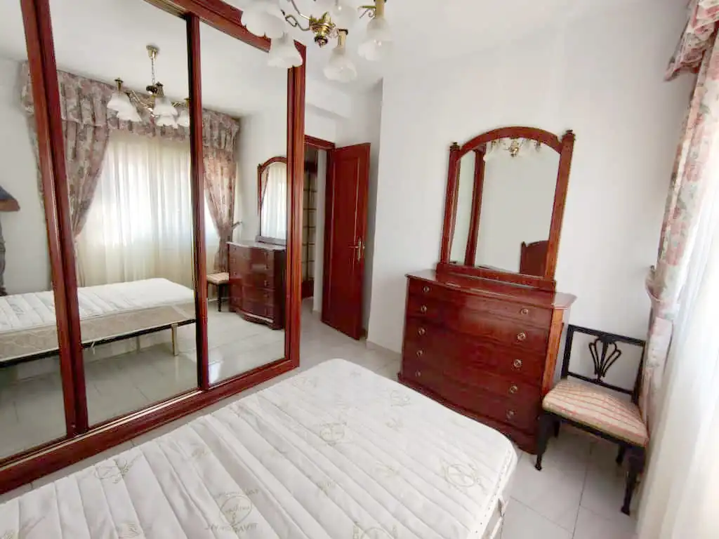 Habitación de Piso en venta en Madrid con Calefacción y Terraza