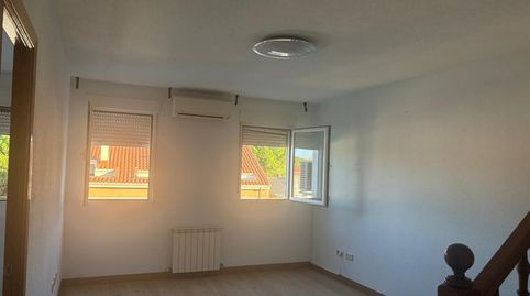 Foto 3 de Dúplex en venda a Calle Fuente Vieja, Valdeolmos-Alalpardo, Madrid