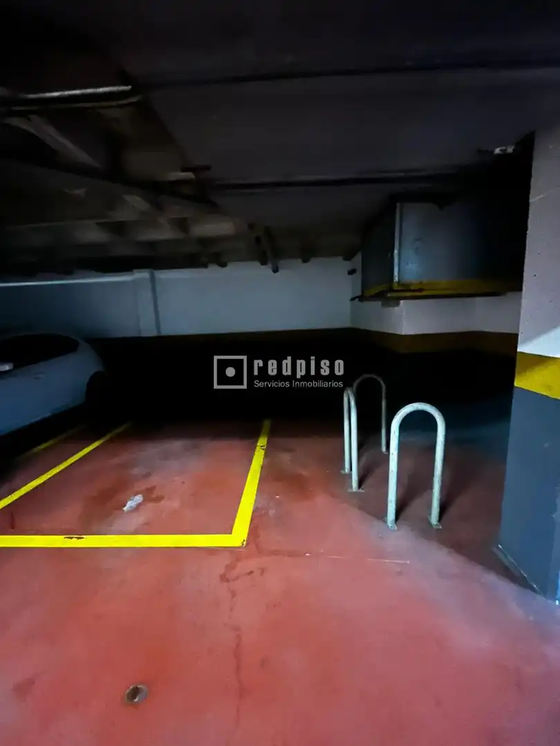 Parkplatz von Garage zum Verkauf in Madrid