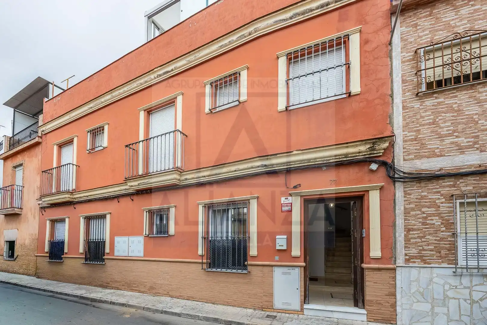 Exterior view of Flat for sale in Camas  with Air Conditioner, Heating and Terrace