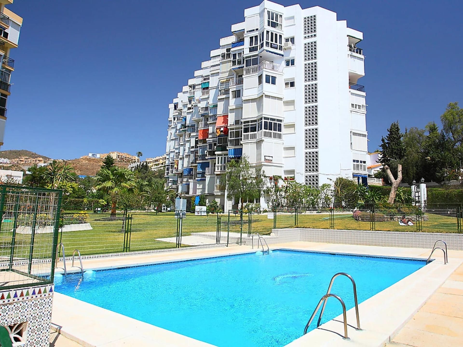 Swimming pool of Study for sale in Rincón de la Victoria  with Air Conditioner and Community pool
