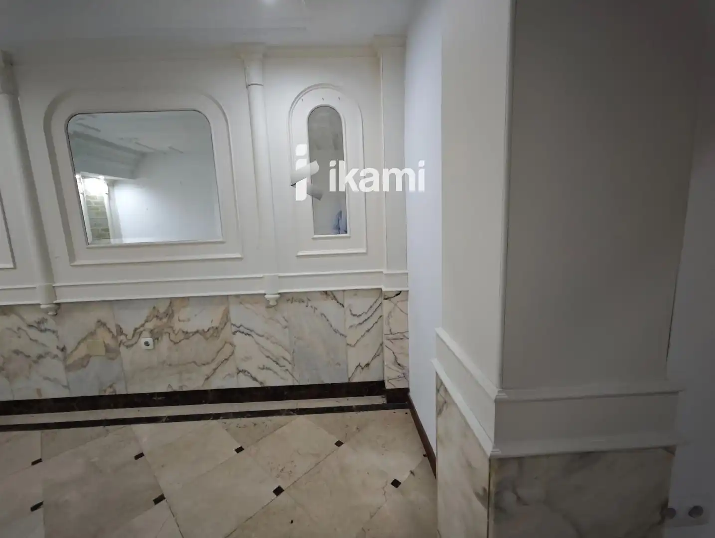 Badezimmer von Gebäude zum Verkauf in Alcorcón