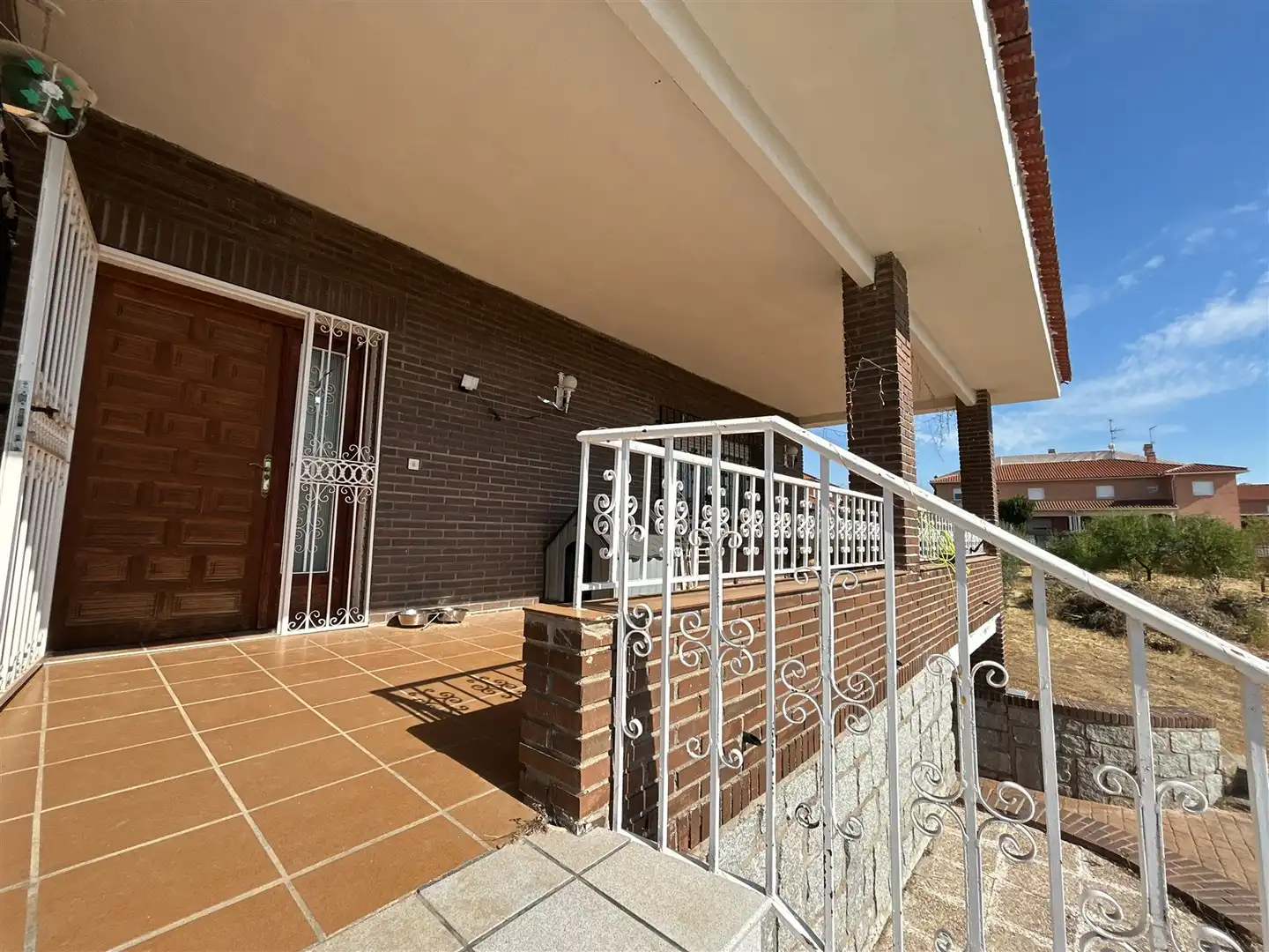 Exterior view of Houses for sale in Argés, Toledo