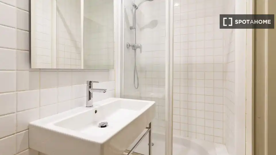 Flat with terrace to rent in Ciutat Vella, imagen 7