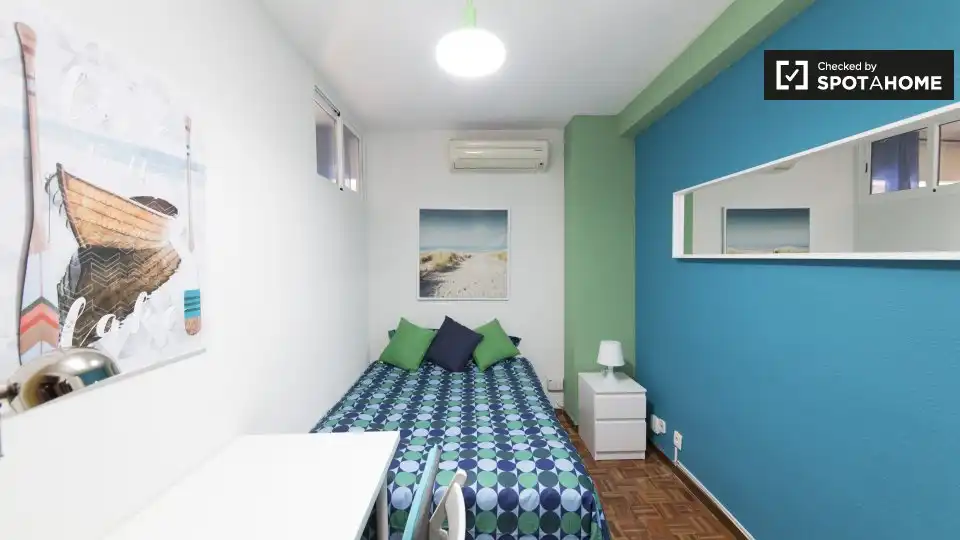 Room in Venecia - Nueva Alcalá