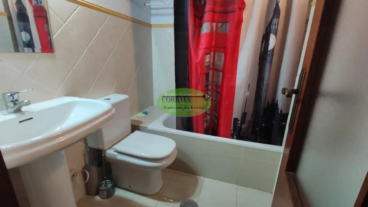Baño de Finca rústica en venta en A Peroxa  con Calefacción, Terraza y Amueblado
